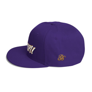 White and gold lettering Snapbacks